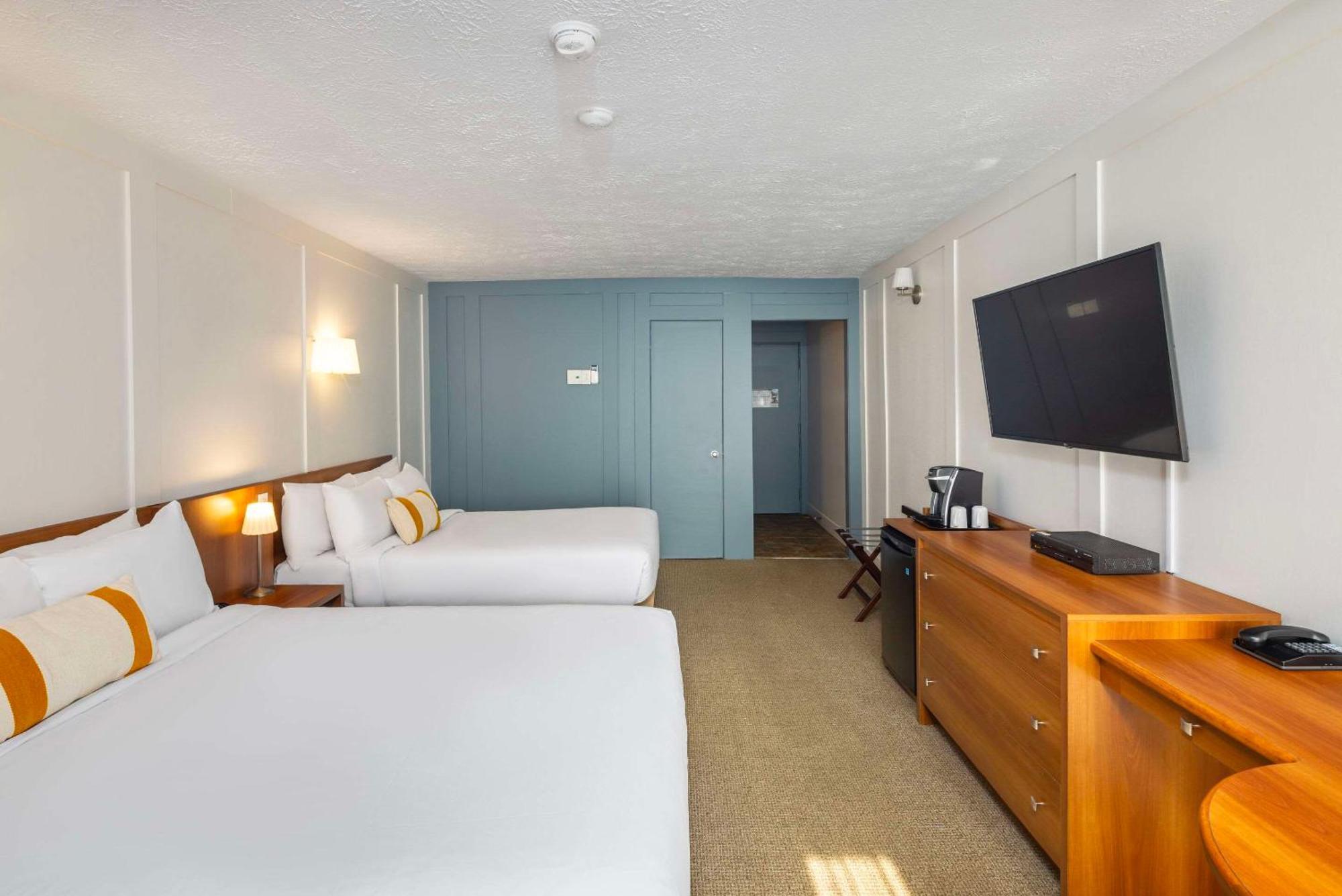 Clarion Pointe La Malbaie Hotel Kültér fotó